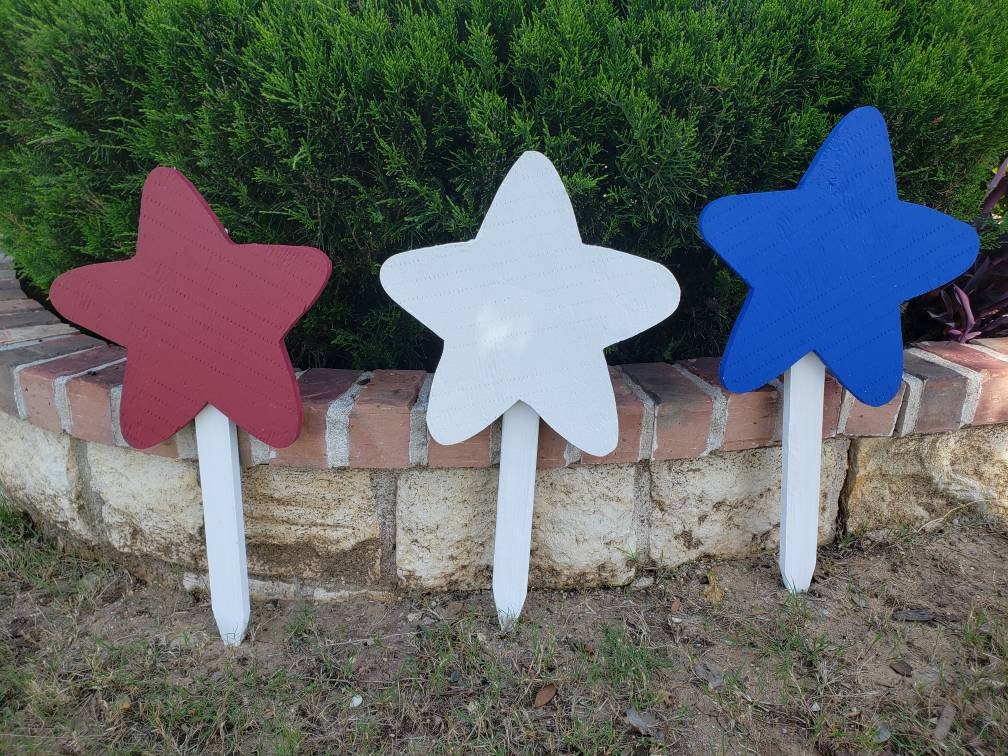 Red White Blue July 4th Stars Yard Art (Set of 3)